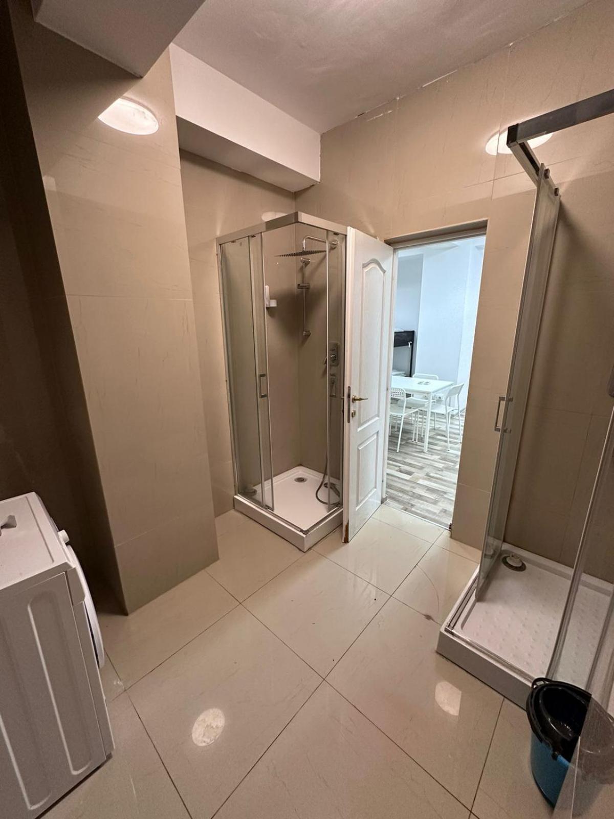 Heights Accommodation Unirii Free Parking Zone Bucureşti Ngoại thất bức ảnh
