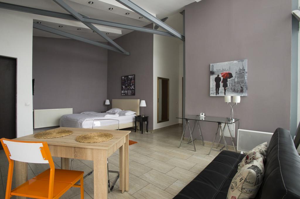 Heights Accommodation Unirii Free Parking Zone Bucureşti Ngoại thất bức ảnh