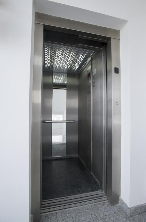 Heights Accommodation Unirii Free Parking Zone Bucureşti Ngoại thất bức ảnh